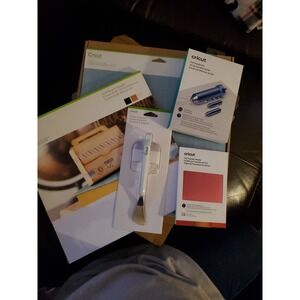 Cricut Bundle Includes Mat,Kraft Board Sampler,Foil,Transfer Kit,Scraper/Spatula